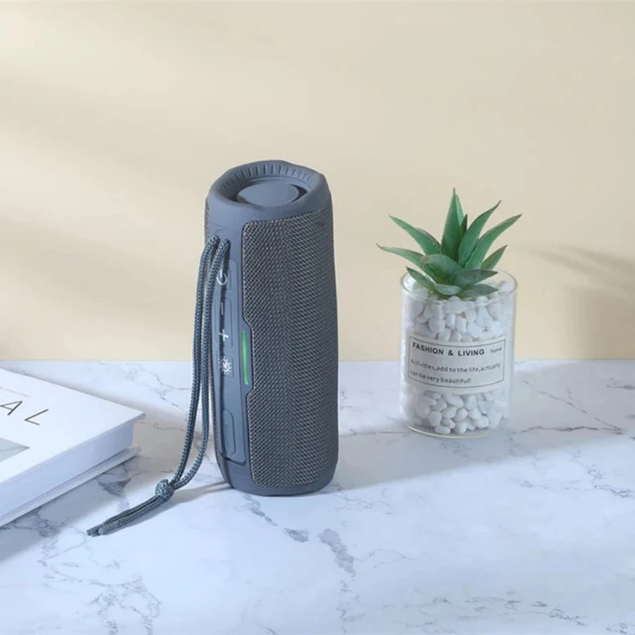 Caixa de Som Bluetooth Portátil Sem Fio com Rádio FM e Subwoofer para Áudio Bluetooth com Mãos Livres